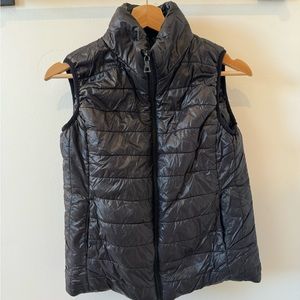 Black puffer vest